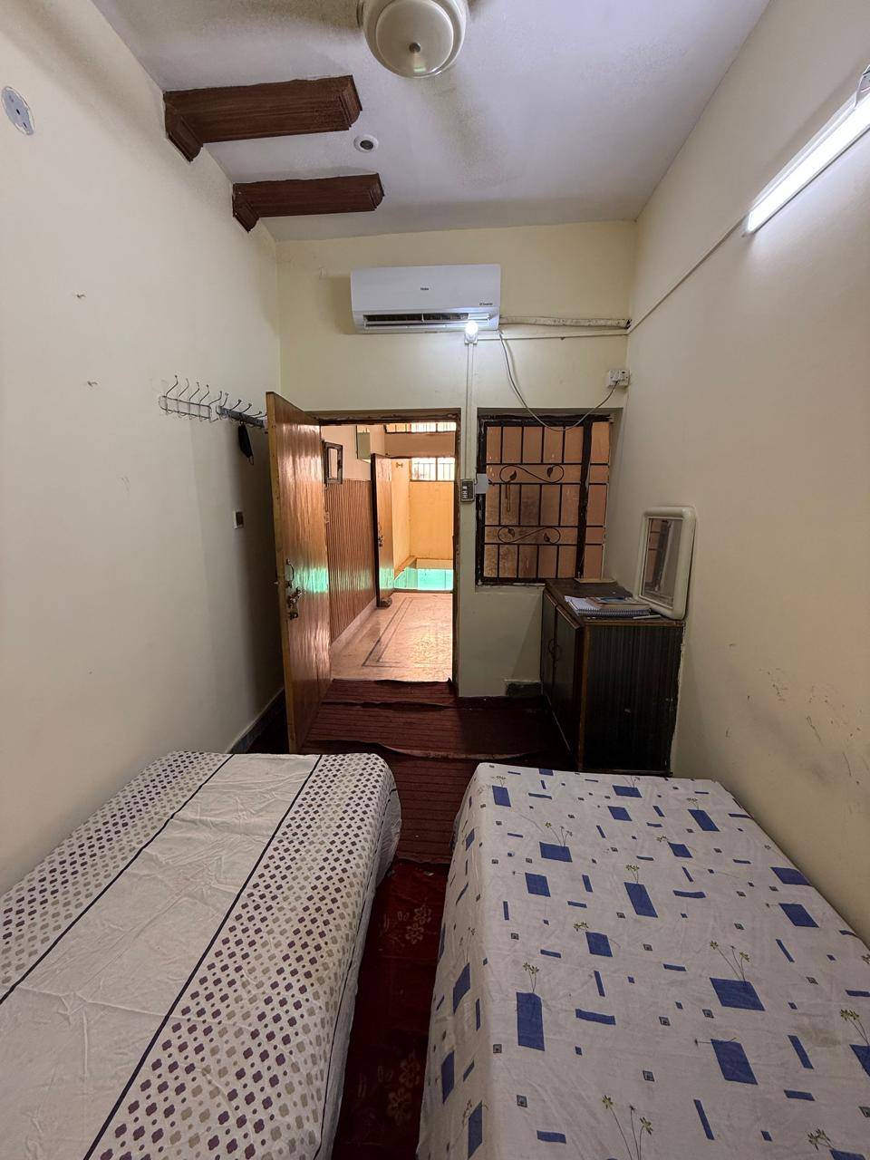 Four Seater Room at Al Arooj Girls Hostel